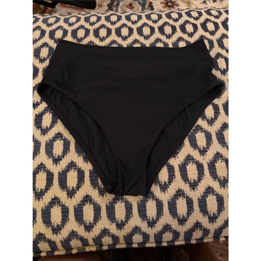 SkinnyDippers Ladies Black Swim Bottoms - XL